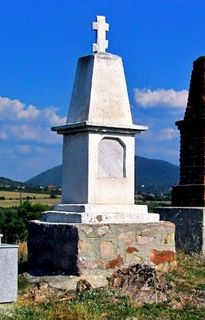 паметник на подпоручик Н. П. Ларионов