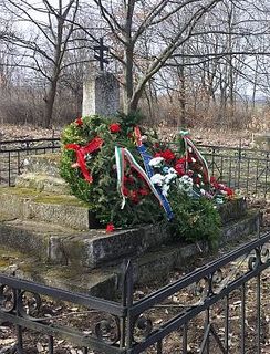 братска могила на нисши чинове в Светлен