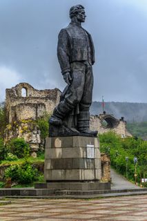 Паметник на Васил Левски